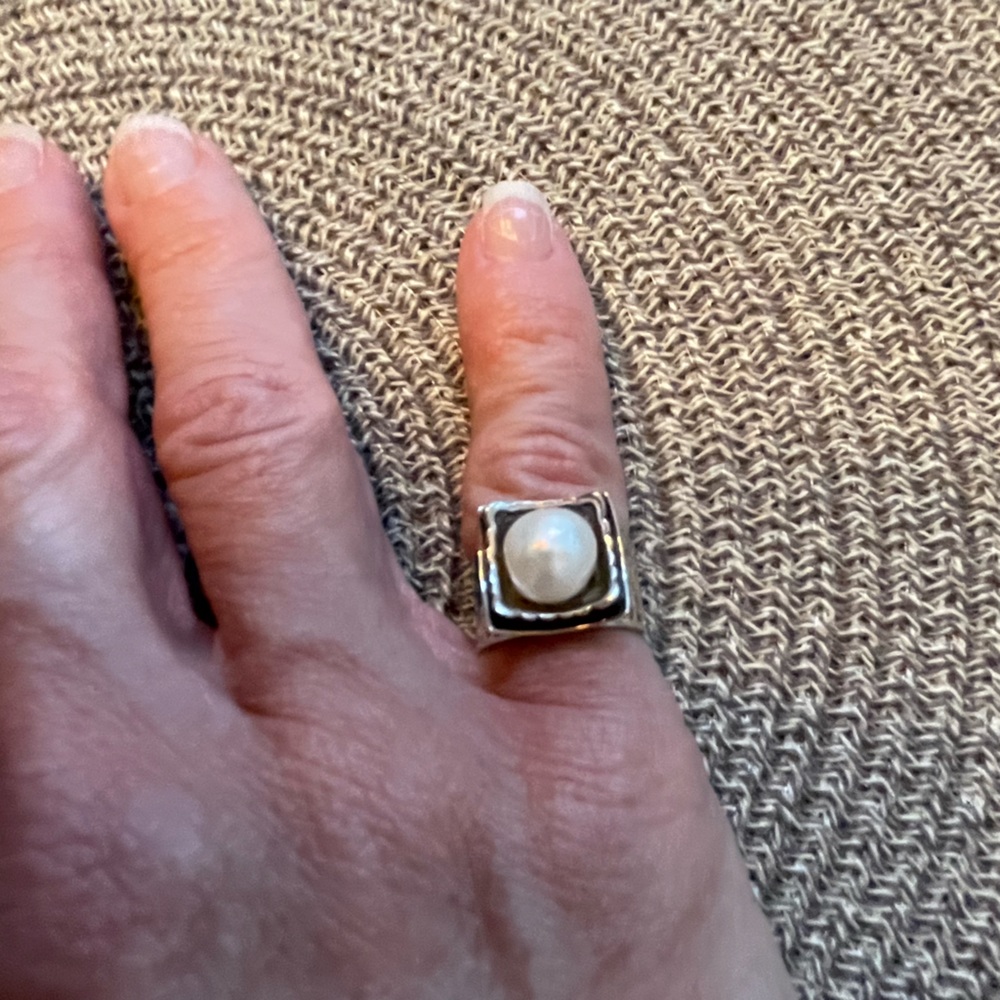 Silpada fresh water pearl ring